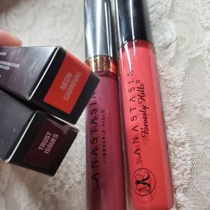 Anastasia Beverly Hills lipstick and lipgloss